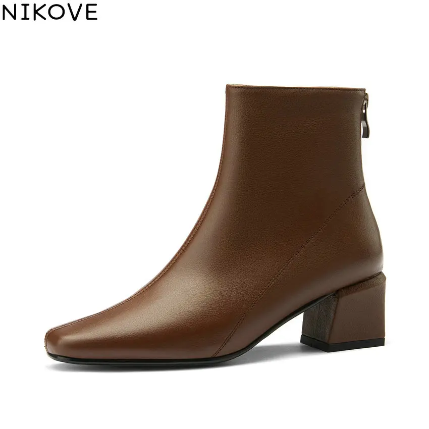Женские ботильоны из коровьей кожи NIKOVE, короткие ботинки с квадратным носком, на высоком устойчивом каблуке, на молнии, размеры 34-40, для осен...
Женские ботильоны из коровьей кожи NIKOVE, короткие ботинки с квадратным носком, на высоком устойчивом каблуке, на молнии, размеры 34-40, для осен...