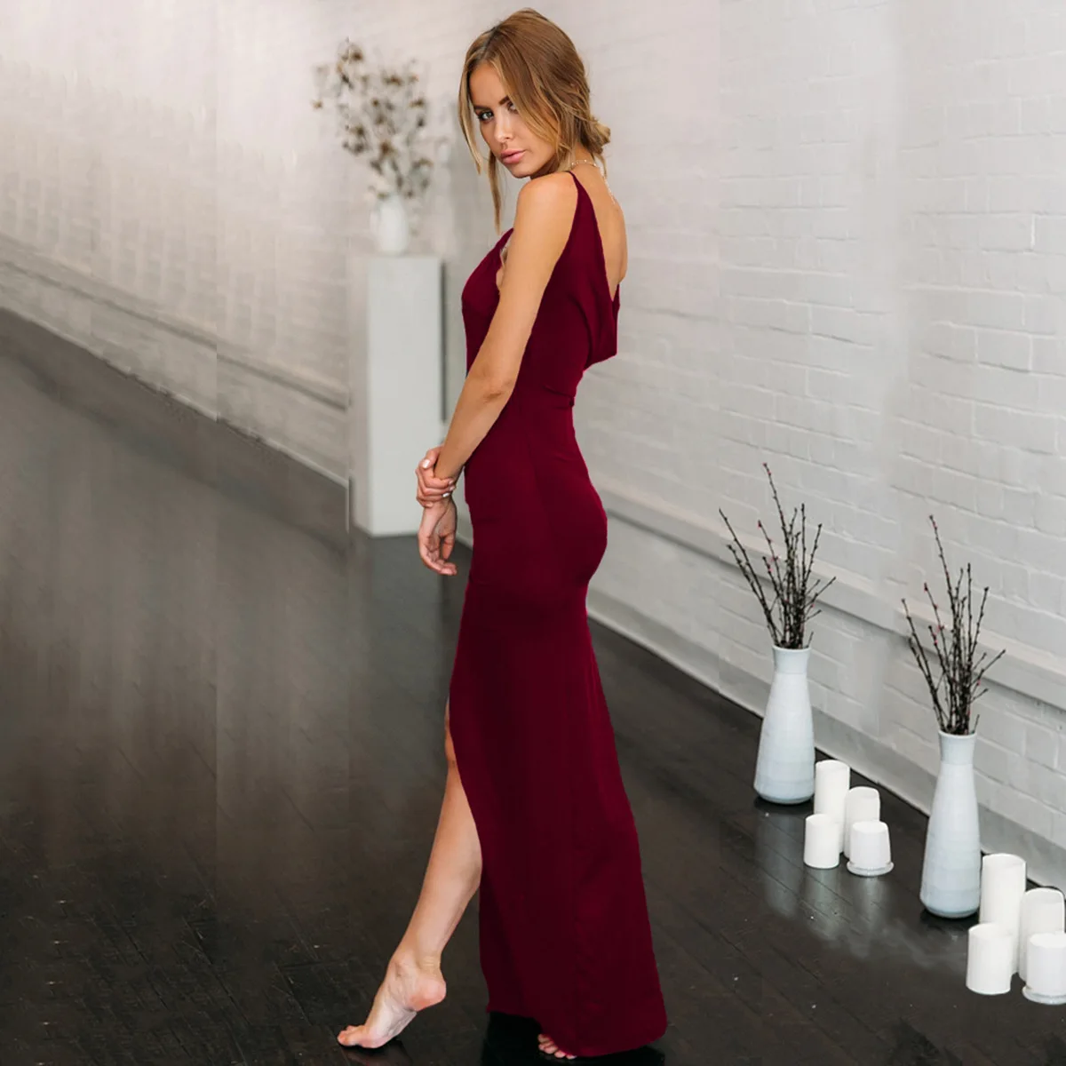 TRODEAM Black Red Sling Perspective Sexy Women Maxi Dress Sleeveless High Split Club Party Dress Bodycon Bandage Dress vestidos
TRODEAM Black Red Sling Perspective Sexy Women Maxi Dress Sleeveless High Split Club Party Dress Bodycon Bandage Dress vestidos