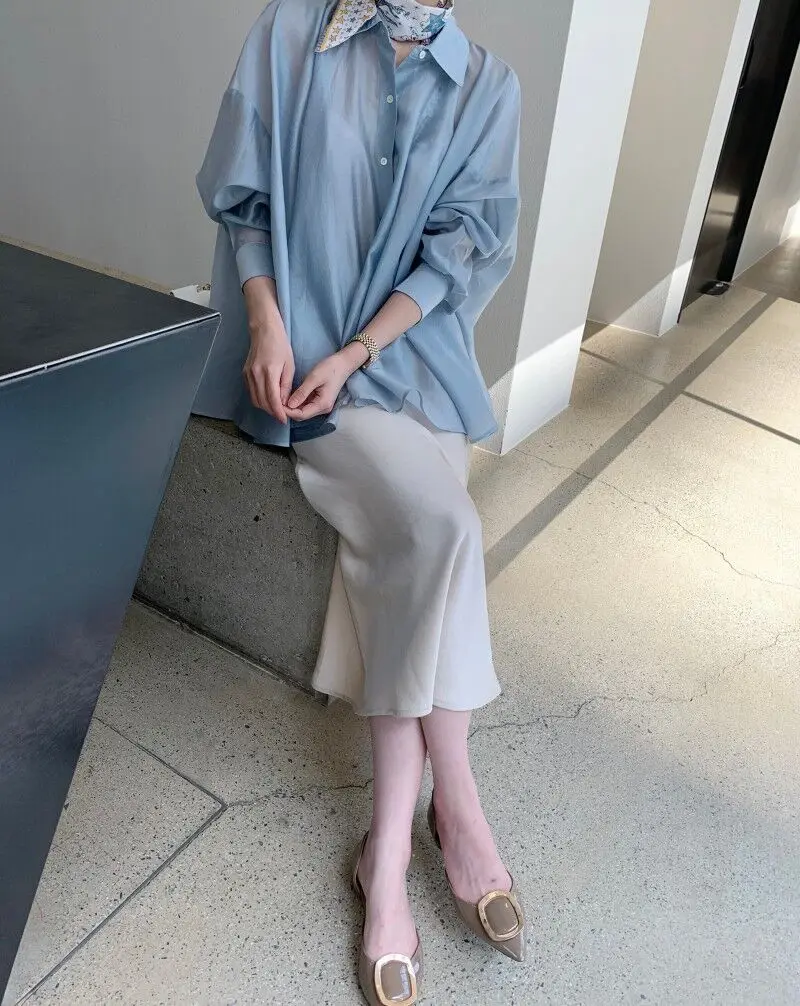 Women Casual loose Oversize blouses shirts New female Turn-down spring Blouse T192
Women Casual loose Oversize blouses shirts New female Turn-down spring Blouse T192