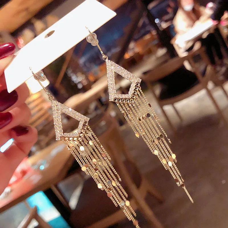Fashion Triangle Tassel Earrings Women 2021 New Statement Long Drop Earings Jewelry Wholesale
Fashion Triangle Tassel Earrings Women 2021 New Statement Long Drop Earings Jewelry Wholesale