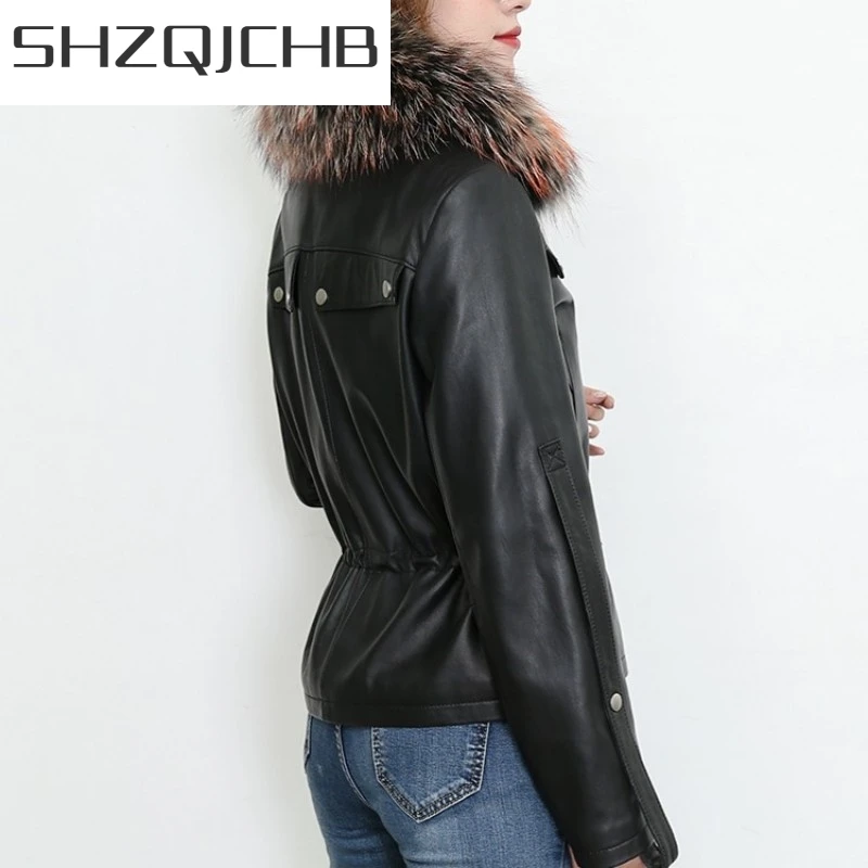 JCHB 2021 Women Real Fur Collar Sheepskin Coat Streetwear Short Warm Straight Genuine Leather Jacket Luxury Raccoon Fur Slim Fit
JCHB 2021 Women Real Fur Collar Sheepskin Coat Streetwear Short Warm Straight Genuine Leather Jacket Luxury Raccoon Fur Slim Fit