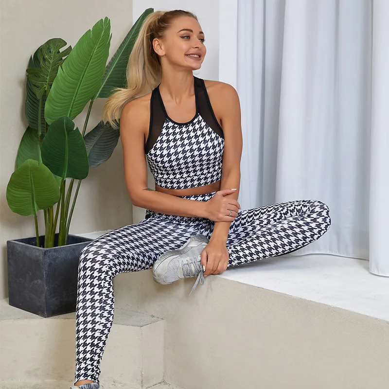 Plaid black mesh summer fitness sportswear Gym workout yoga clothes 2 pieces sports sets yoga pants Women bra wokout outfit
Plaid black mesh summer fitness sportswear Gym workout yoga clothes 2 pieces sports sets yoga pants Women bra wokout outfit