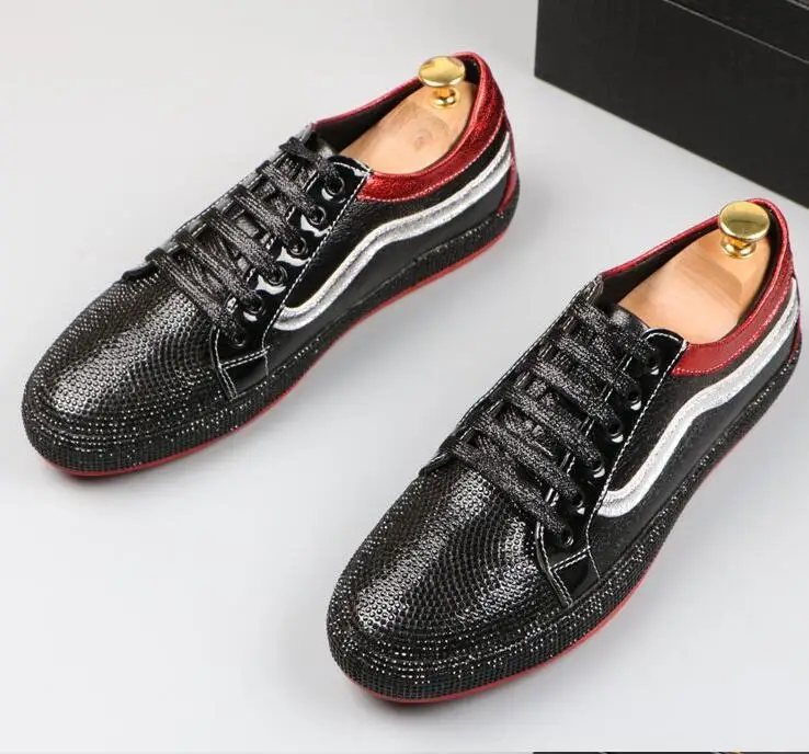 2020 New best-selling Men loafers Black Diamond Rhinestones men shoes Casual Flats sneakers fast shipping
2020 New best-selling Men loafers Black Diamond Rhinestones men shoes Casual Flats sneakers fast shipping