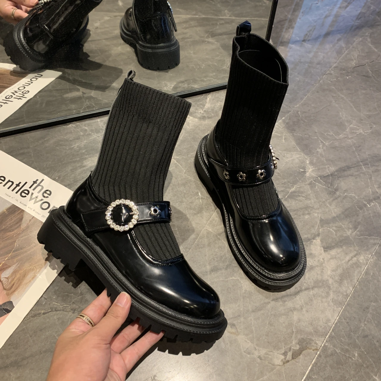 Slim Flat Thigh High Boots Platform Women Slim Thick Sole Knee-High Boots Women Shoes Black Winter Long Motorcycle Boots Women
Slim Flat Thigh High Boots Platform Women Slim Thick Sole Knee-High Boots Women Shoes Black Winter Long Motorcycle Boots Women