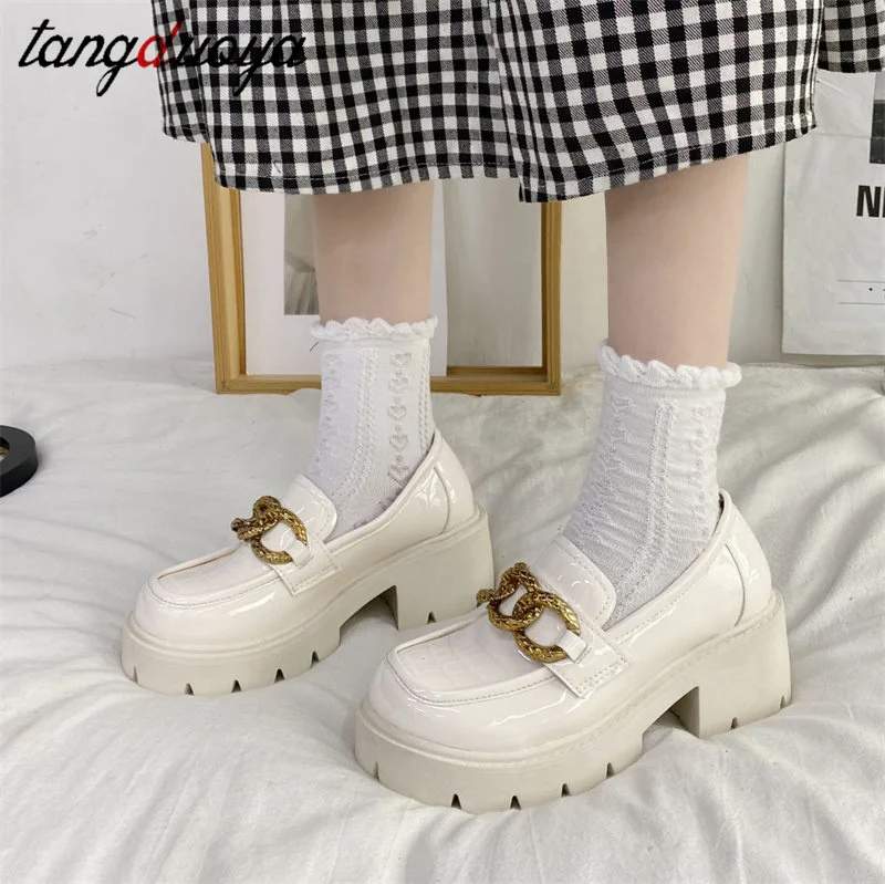 white Lolita shoes platform High Heels Shoes Women Pumps Fashion Patent Leather Platform Shoes Woman Round Toe Mary Jane Shoes
white Lolita shoes platform High Heels Shoes Women Pumps Fashion Patent Leather Platform Shoes Woman Round Toe Mary Jane Shoes