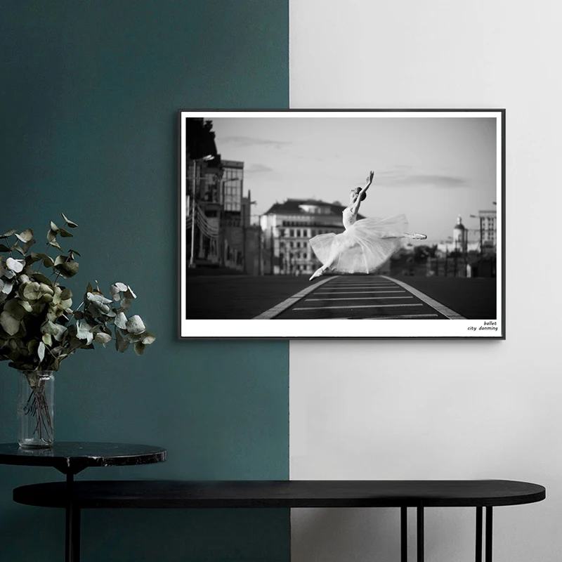 Ballet Dancer Black White Painting Nordic poster Modern Fashion Canvas Painting Dance Wall Art Painting Livingroom Home Decorar
Ballet Dancer Black White Painting Nordic poster Modern Fashion Canvas Painting Dance Wall Art Painting Livingroom Home Decorar