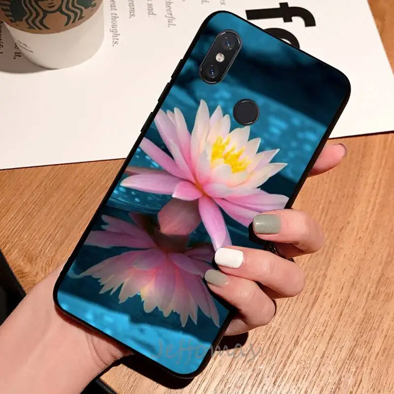 Beautiful Lotus Flowers pattern Phone Case For Xiaomi Redmi note 7 8 9 t max3 s 10 pro lite coque shell cover funda
Beautiful Lotus Flowers pattern Phone Case For Xiaomi Redmi note 7 8 9 t max3 s 10 pro lite coque shell cover funda