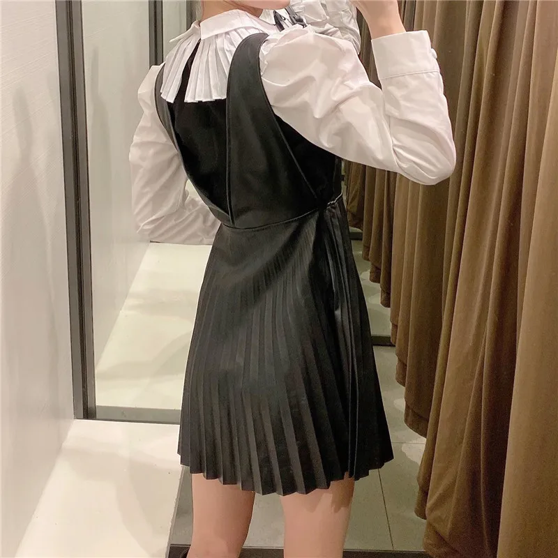 Faux Leather Za 2020 Pleated Black Mini Skirt Women High Waist Skirt Ruched Winter A Line Adjustable Strap V Neck Woman Skirts
Faux Leather Za 2020 Pleated Black Mini Skirt Women High Waist Skirt Ruched Winter A Line Adjustable Strap V Neck Woman Skirts