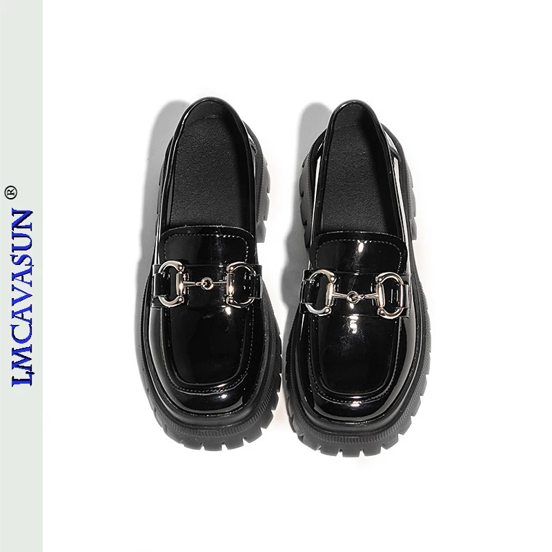 Новые лоферы на толстой подошве, увеличивающие рост, маленькие кожаные туфли, Женская Студенческая ретро обувь в британском стиле
Новые лоферы на толстой подошве, увеличивающие рост, маленькие кожаные туфли, Женская Студенческая ретро обувь в британском стиле