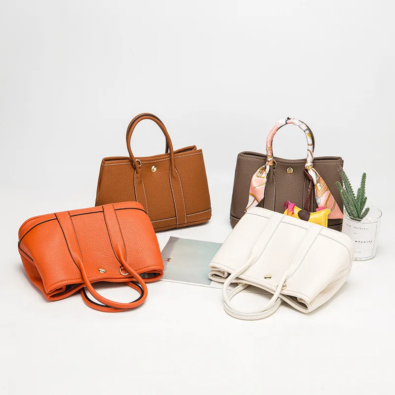 2020 New Arrival Female Handbag Soft PU Leather Ladies Crossbody Bag Casual Top-handle Bags Purse Women Shoulder Bags sac main
2020 New Arrival Female Handbag Soft PU Leather Ladies Crossbody Bag Casual Top-handle Bags Purse Women Shoulder Bags sac main