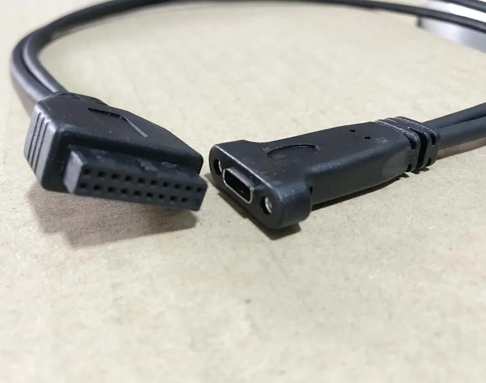 0,5 м Кабель-адаптер преобразует USB 3,0 19 Pin разъем внутри материнской платы компьютера в USB3.1 Тип C гнездо удлинитель
0,5 м Кабель-адаптер преобразует USB 3,0 19 Pin разъем внутри материнской платы компьютера в USB3.1 Тип C гнездо удлинитель