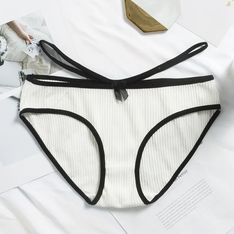 2021 Women Lingerie cotton Underwear Femal Sexy Thong Panties Japan Style Hot Sale comfortable Knickers
2021 Women Lingerie cotton Underwear Femal Sexy Thong Panties Japan Style Hot Sale comfortable Knickers