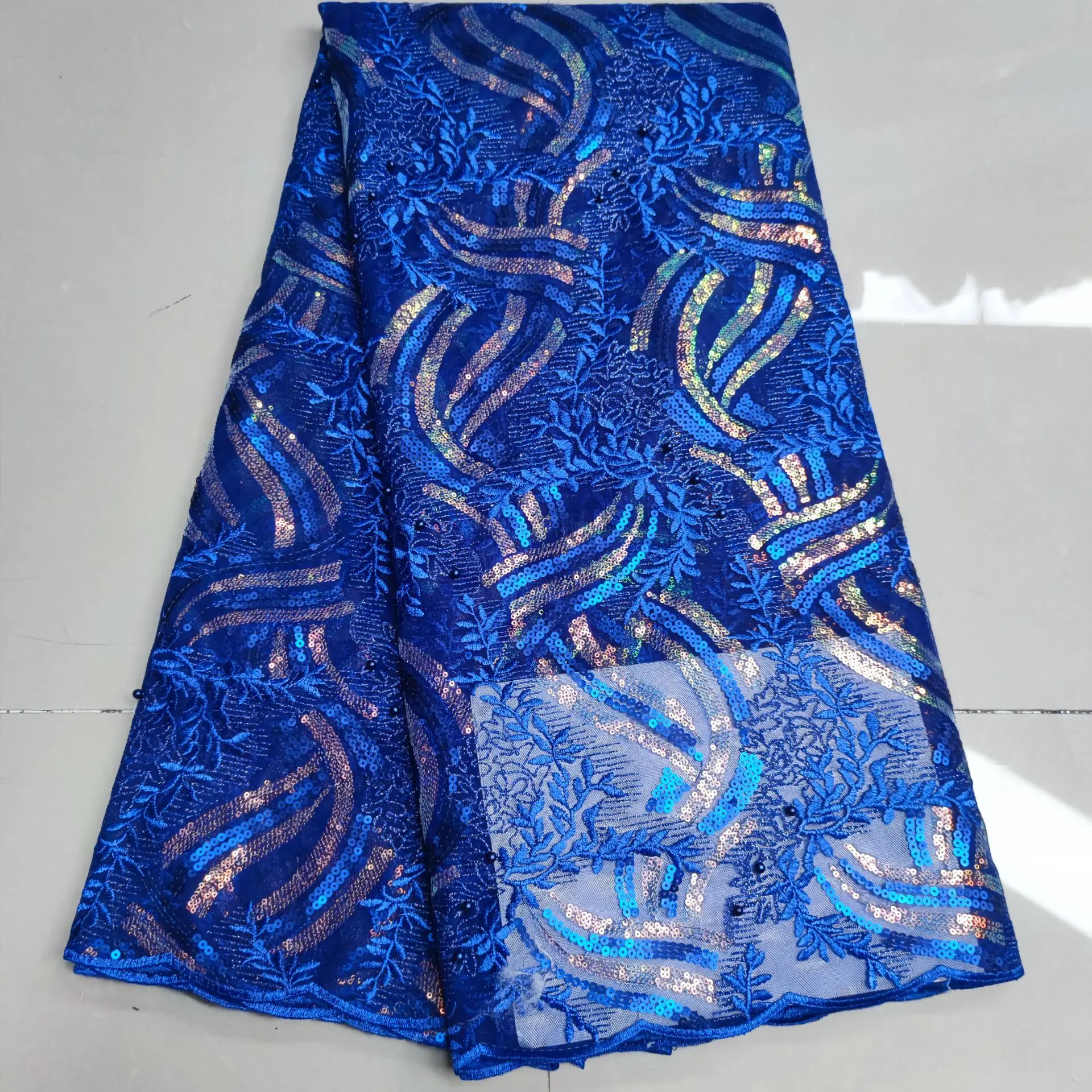 Latest African Sequins Lace Fabric 2021 High Quality Lace Material French Nigerian Lace Fabrics For Women Party Sewing
Latest African Sequins Lace Fabric 2021 High Quality Lace Material French Nigerian Lace Fabrics For Women Party Sewing