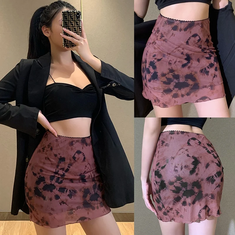 Tie-Dye Skirt Ladies Sexy Two-Layer High Waist Skirt Fashion Retro Aesthetic Skirt Wine Red
Tie-Dye Skirt Ladies Sexy Two-Layer High Waist Skirt Fashion Retro Aesthetic Skirt Wine Red