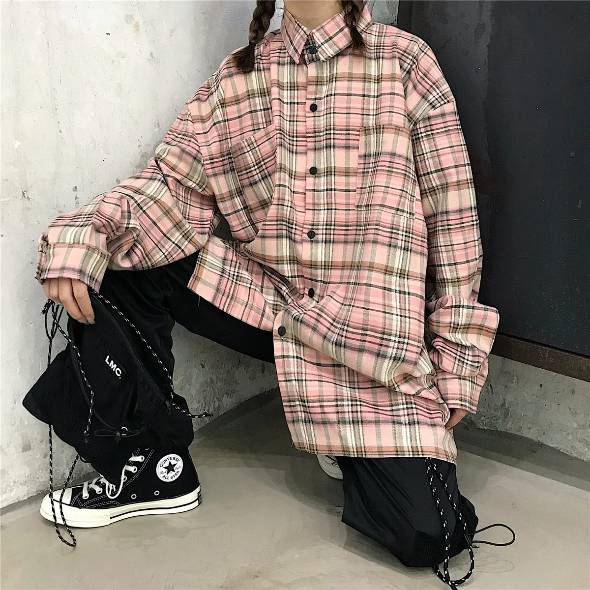 Модная женская клетчатая рубашка, шикарная клетчатая блузка с длинным рукавом, женские повседневные рубашки с принтом, свободные хлопковые...
Модная женская клетчатая рубашка, шикарная клетчатая блузка с длинным рукавом, женские повседневные рубашки с принтом, свободные хлопковые...