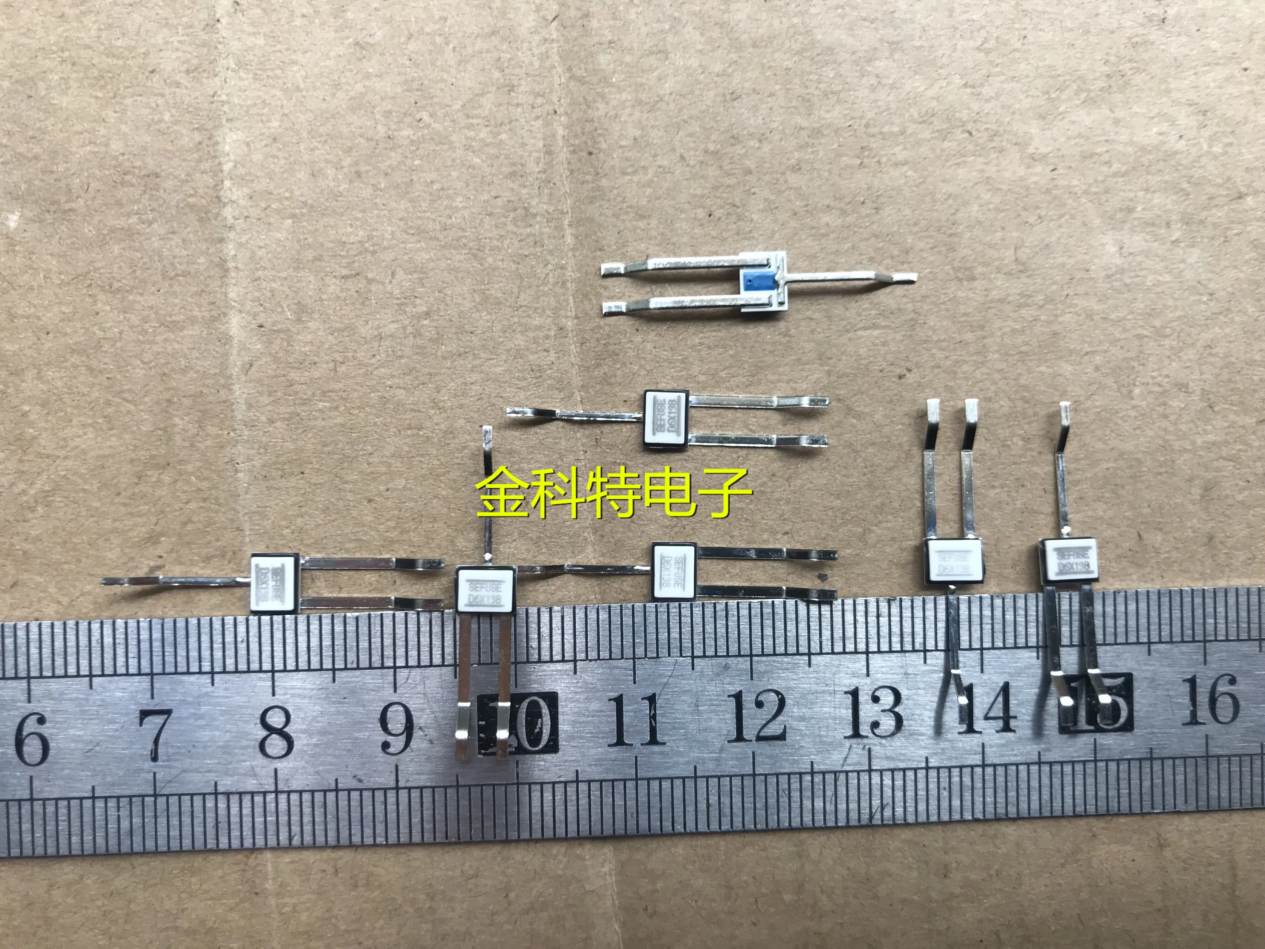 Original new 100% D6X-A-FS-01 DC32V 12A 139 degree D6X15A temperature fuse
Original new 100% D6X-A-FS-01 DC32V 12A 139 degree D6X15A temperature fuse