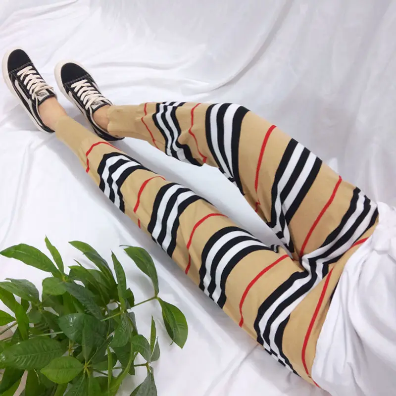 English style khaki harem pants children Korean striped knitted casual high waist cropped pants bound feet student sports
English style khaki harem pants children Korean striped knitted casual high waist cropped pants bound feet student sports