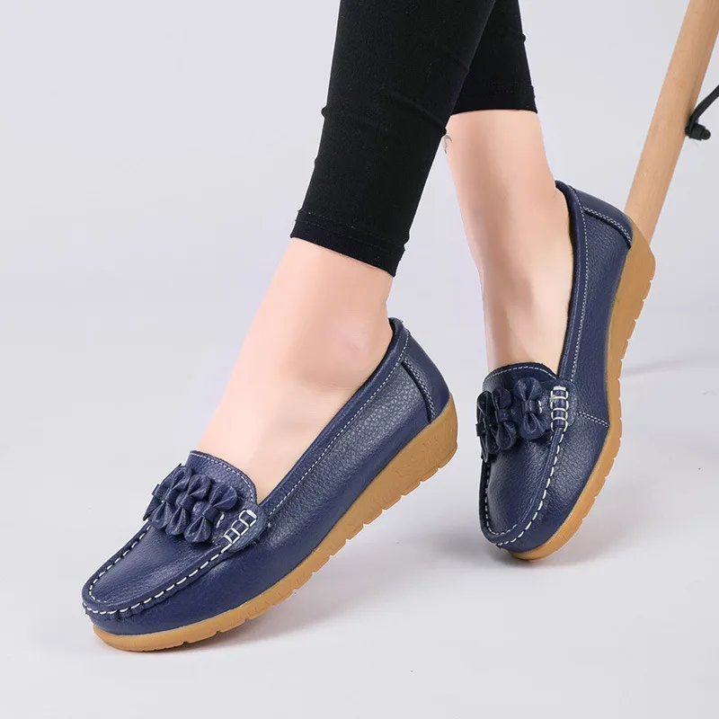 Women's shoes Shallow mouth women's single shoes mid-heel leather shoes dance middle-aged bow knot wedges mother soft sole
Women's shoes Shallow mouth women's single shoes mid-heel leather shoes dance middle-aged bow knot wedges mother soft sole