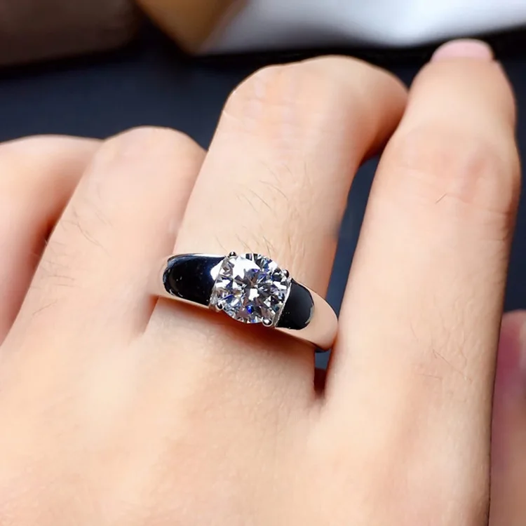 Hot Sale Classic Men's Wedding Open Ring with 2Ct Moissanite CZ 2021 New Fashion Trend Jewelry for Wedding, Party, Birthday
Hot Sale Classic Men's Wedding Open Ring with 2Ct Moissanite CZ 2021 New Fashion Trend Jewelry for Wedding, Party, Birthday