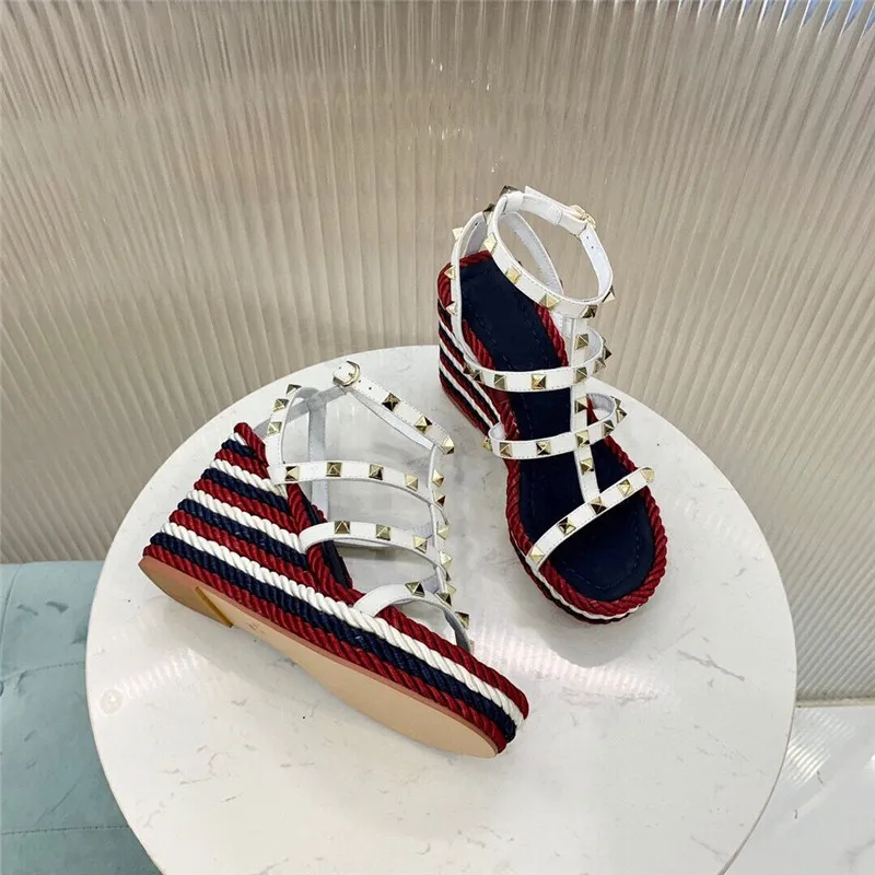 Women Wedges Genuine Leather Sandals Rivet Decoration Fashion Summer Female Tide Shoes Buckle Strap Sexy Mujer Casual Shoes 2021
Women Wedges Genuine Leather Sandals Rivet Decoration Fashion Summer Female Tide Shoes Buckle Strap Sexy Mujer Casual Shoes 2021