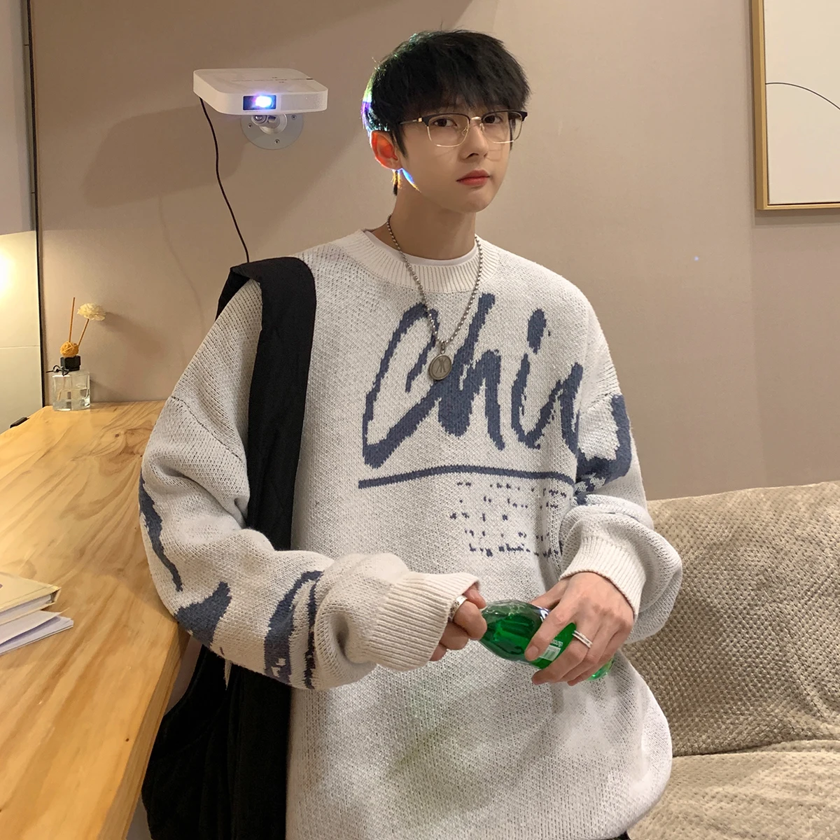 Мужская зимняя одежда в гонконгском стиле 2021, Большие буквы, жаккардовый Свободный Повседневный пуловер с круглым вырезом, свитер
Мужская зимняя одежда в гонконгском стиле 2021, Большие буквы, жаккардовый Свободный Повседневный пуловер с круглым вырезом, свитер