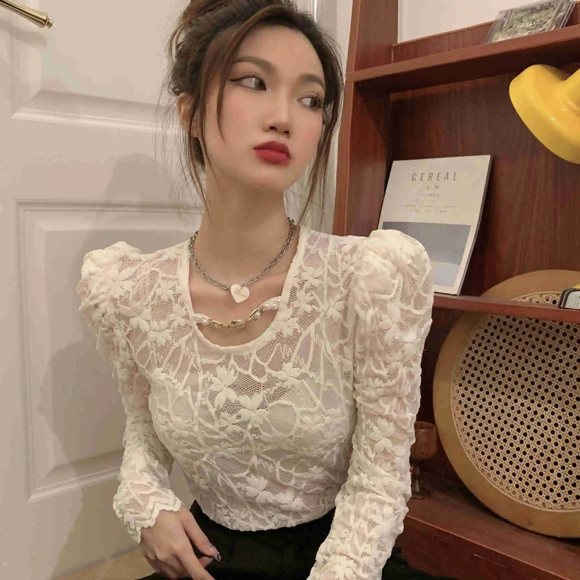 2021 Early Autumn Pullover Fashion Lace Long-sleeved Top Style Sexy Slim-fit Small Shirt Top Women's Rac
2021 Early Autumn Pullover Fashion Lace Long-sleeved Top Style Sexy Slim-fit Small Shirt Top Women's Rac