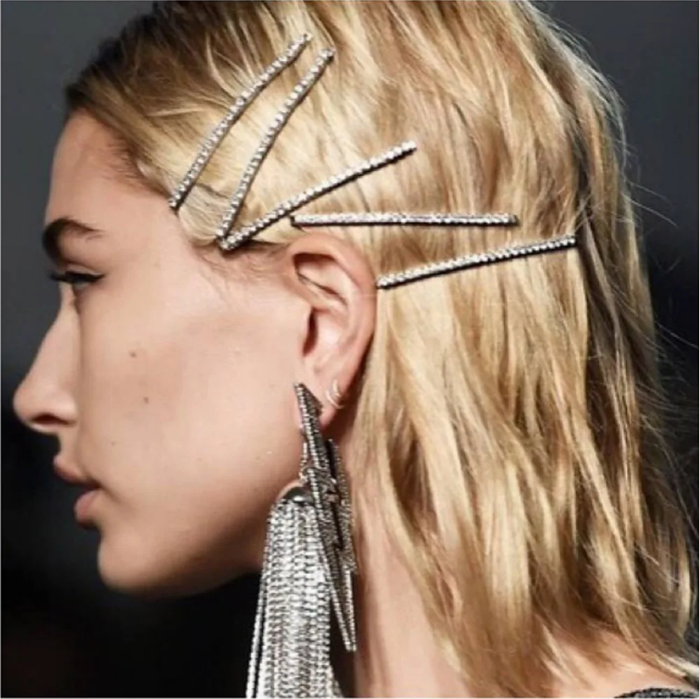 1Pc Shining Letter Hair Clip Crystal Rhinestones Letter Hair Clips Hairpin Women Girl Korea Style Tool Hairpin Hair Accessories
1Pc Shining Letter Hair Clip Crystal Rhinestones Letter Hair Clips Hairpin Women Girl Korea Style Tool Hairpin Hair Accessories