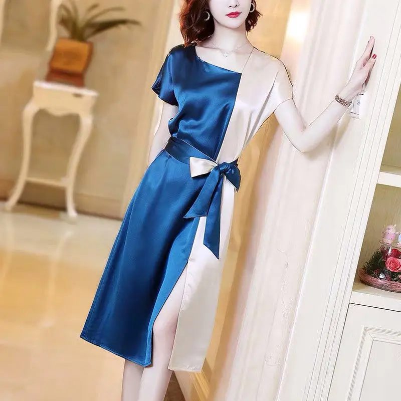 2021 Summer New Plus Size Dress Covering The Belly And Showing Thinness, Tie Waist Temperament Mother Dress Skirt Trendy
2021 Summer New Plus Size Dress Covering The Belly And Showing Thinness, Tie Waist Temperament Mother Dress Skirt Trendy
