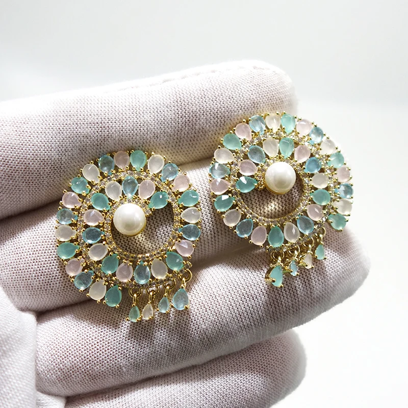 33mm Trendy Luxury Multicolor Spiral pearl Stud Earrings For Women Wedding Cubic Zircon CZ Dubai Bridal Earring
33mm Trendy Luxury Multicolor Spiral pearl Stud Earrings For Women Wedding Cubic Zircon CZ Dubai Bridal Earring
