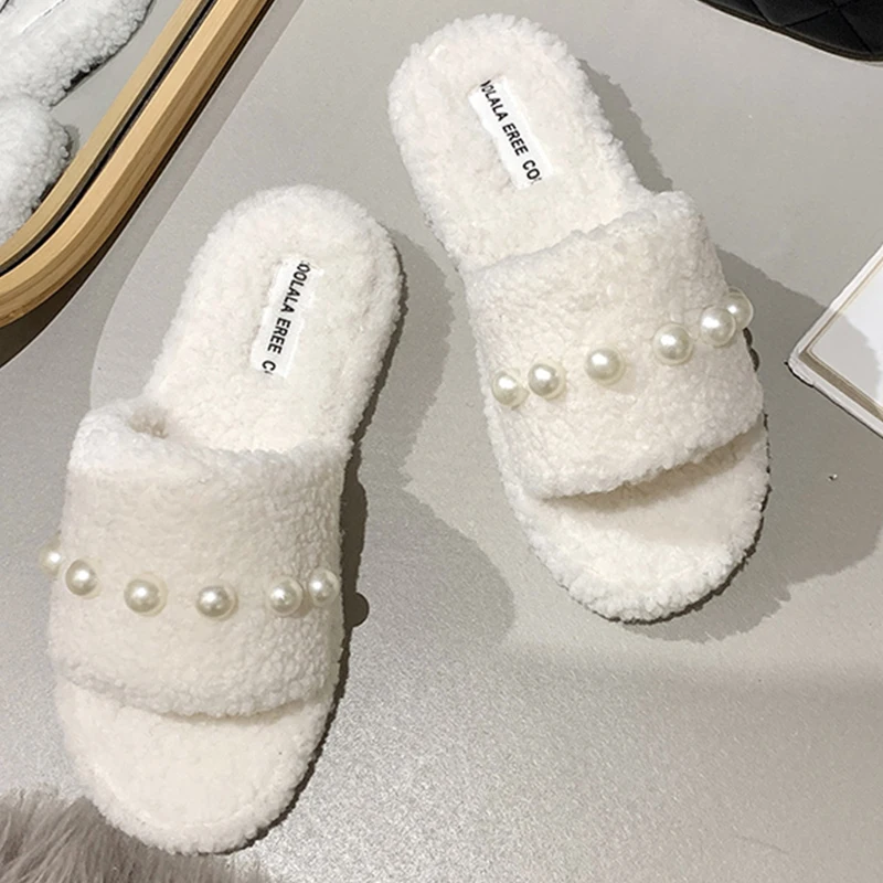 New Women Beaded Fur Slippers Plush Soft Luxurious Indoor Cotton Slippers Winter Solid Warm Woman Shoes Low Heels Sexy
New Women Beaded Fur Slippers Plush Soft Luxurious Indoor Cotton Slippers Winter Solid Warm Woman Shoes Low Heels Sexy