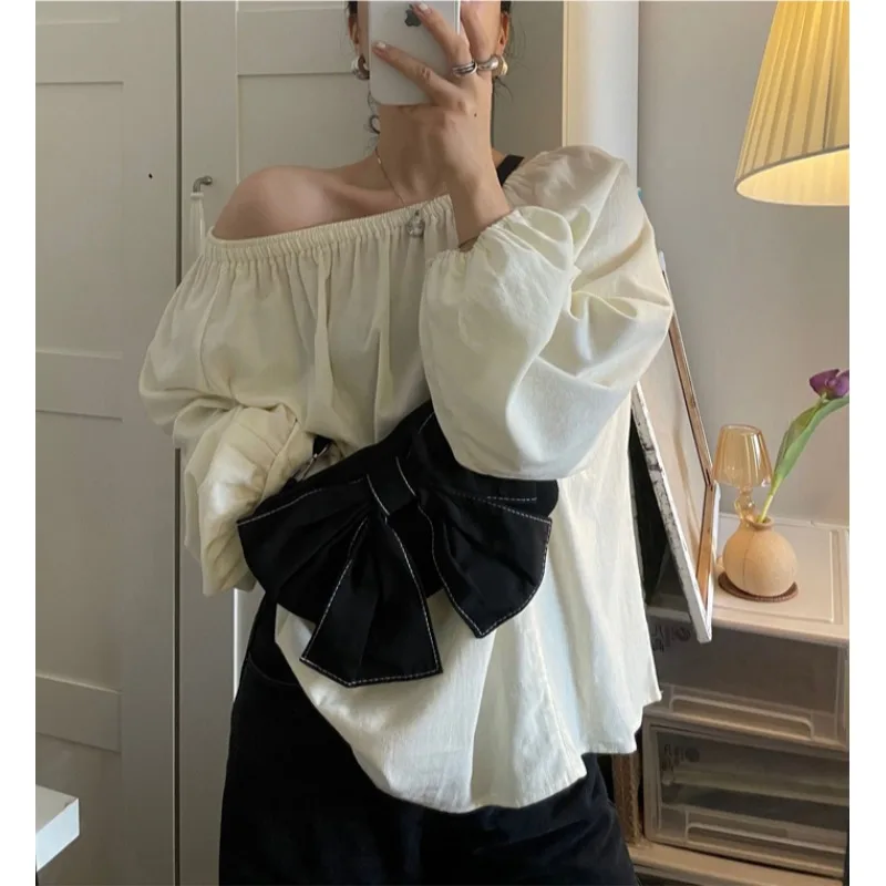 Women's Bag 2021 New Designer Bag for Women Open-line Bow Crossbody Bag Women's All-match Bag Pearl Handbag
Women's Bag 2021 New Designer Bag for Women Open-line Bow Crossbody Bag Women's All-match Bag Pearl Handbag