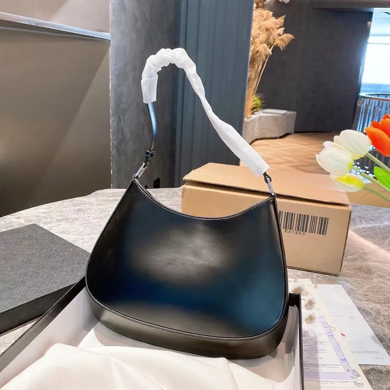 2021 Autumn and Winter New Split Coated Leather Bag for Women Cute Design Young Luxury Fashion Trend Goddess Underarm Bag
2021 Autumn and Winter New Split Coated Leather Bag for Women Cute Design Young Luxury Fashion Trend Goddess Underarm Bag