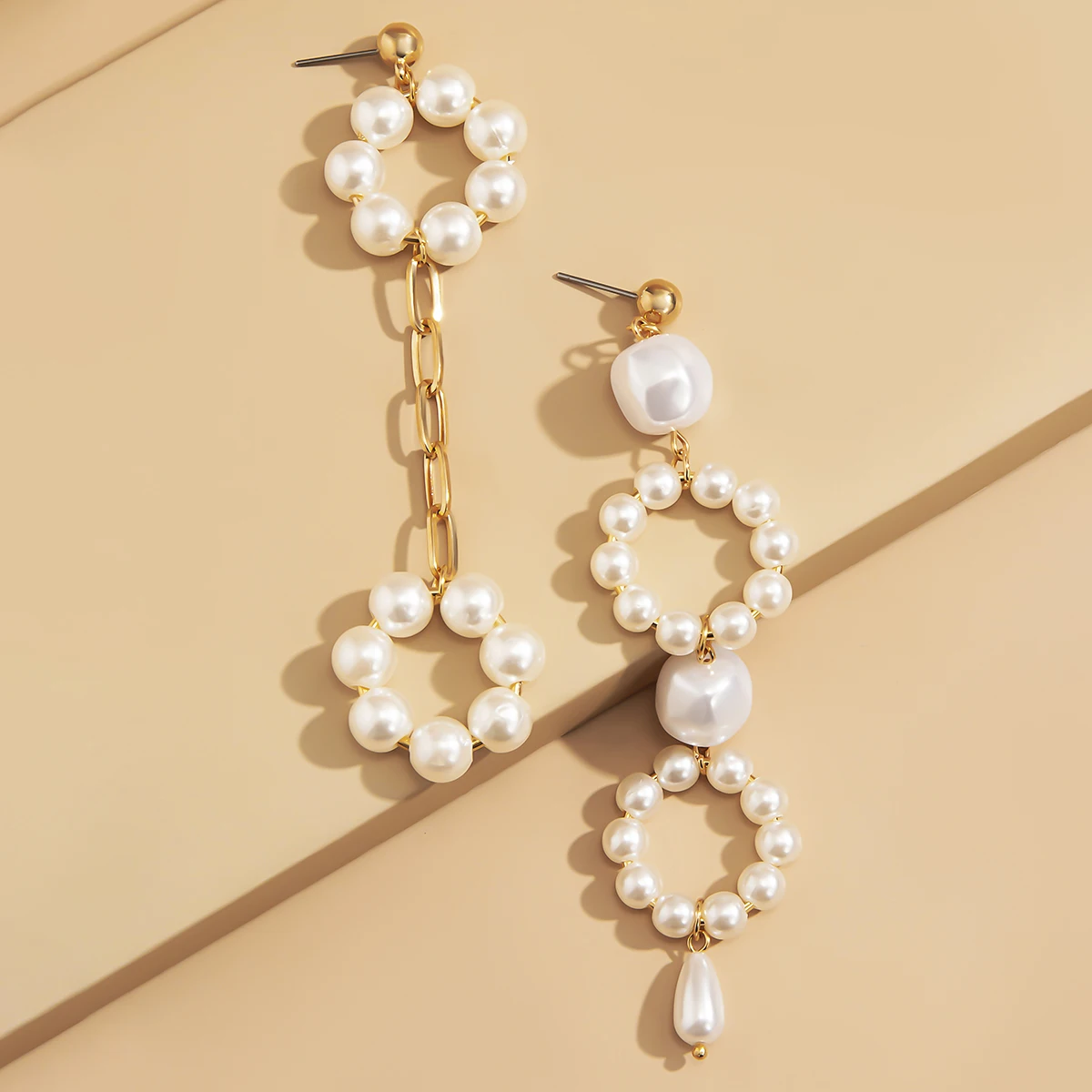 SHIXIN Asymmetry Long Pearl Drop Earrings for Women Fashion Pearl Wedding Earrings Accessories 2021 Elegant Earring Jewelry Gift
SHIXIN Asymmetry Long Pearl Drop Earrings for Women Fashion Pearl Wedding Earrings Accessories 2021 Elegant Earring Jewelry Gift