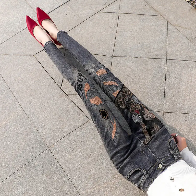 2021 New Spring Autumn Women Jeans Cartoon Hot Drilling Ripped Stretch Skinny Denim Pants High Waist Lady Pencil Jean Streetwear
2021 New Spring Autumn Women Jeans Cartoon Hot Drilling Ripped Stretch Skinny Denim Pants High Waist Lady Pencil Jean Streetwear
