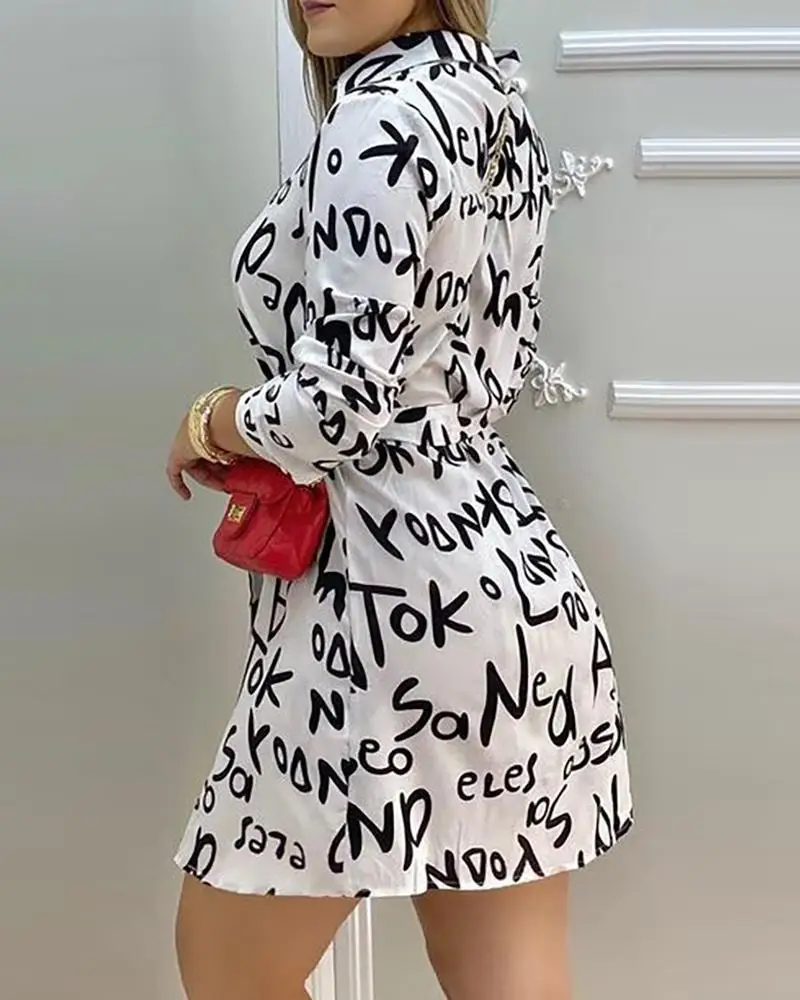 Casual Women Mini Dress 2021 Summer Waist With Sashes Fashion Letter Print Lapel Neck Nightclub Buttons Dresses High Quality
Casual Women Mini Dress 2021 Summer Waist With Sashes Fashion Letter Print Lapel Neck Nightclub Buttons Dresses High Quality
