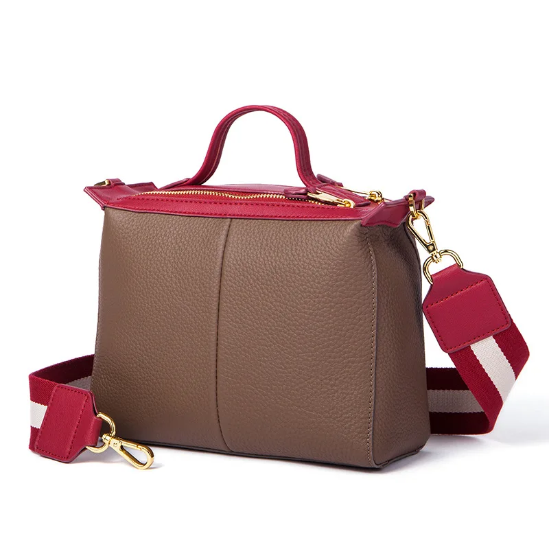 2020 new leather large-capacity simple fashion portable female bag hit color handbag shoulder bag diagonal bag
2020 new leather large-capacity simple fashion portable female bag hit color handbag shoulder bag diagonal bag