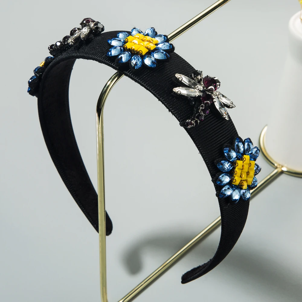 Baroque Style Hair Hoop Hair Band For Women Inlaid Rhinestones Headband SunflowerHigh-end Outgoing Fashion Temperament Headwear
Baroque Style Hair Hoop Hair Band For Women Inlaid Rhinestones Headband SunflowerHigh-end Outgoing Fashion Temperament Headwear