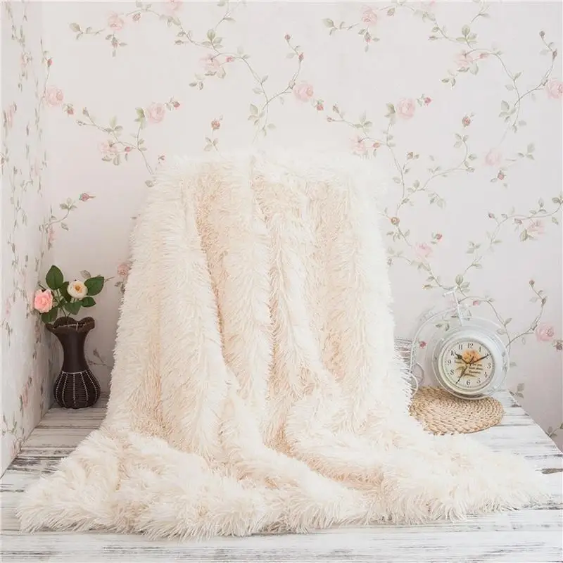 Bed Blanket Faux Fur Blanket Throw Blanket Polyester Shaggy Super Soft Winter Keep Warm Wedding Bedding Sofa Sleeping
Bed Blanket Faux Fur Blanket Throw Blanket Polyester Shaggy Super Soft Winter Keep Warm Wedding Bedding Sofa Sleeping