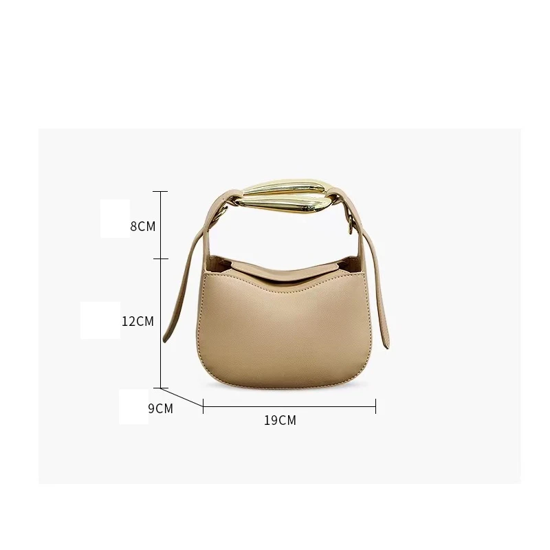 2021 Brand Design Genuine Leather Lip Print Saddle Bag Metal Wrist Cowhide Crossbody Shoulder Bag Versatile Fashion Handbag Hot 
2021 Brand Design Genuine Leather Lip Print Saddle Bag Metal Wrist Cowhide Crossbody Shoulder Bag Versatile Fashion Handbag Hot