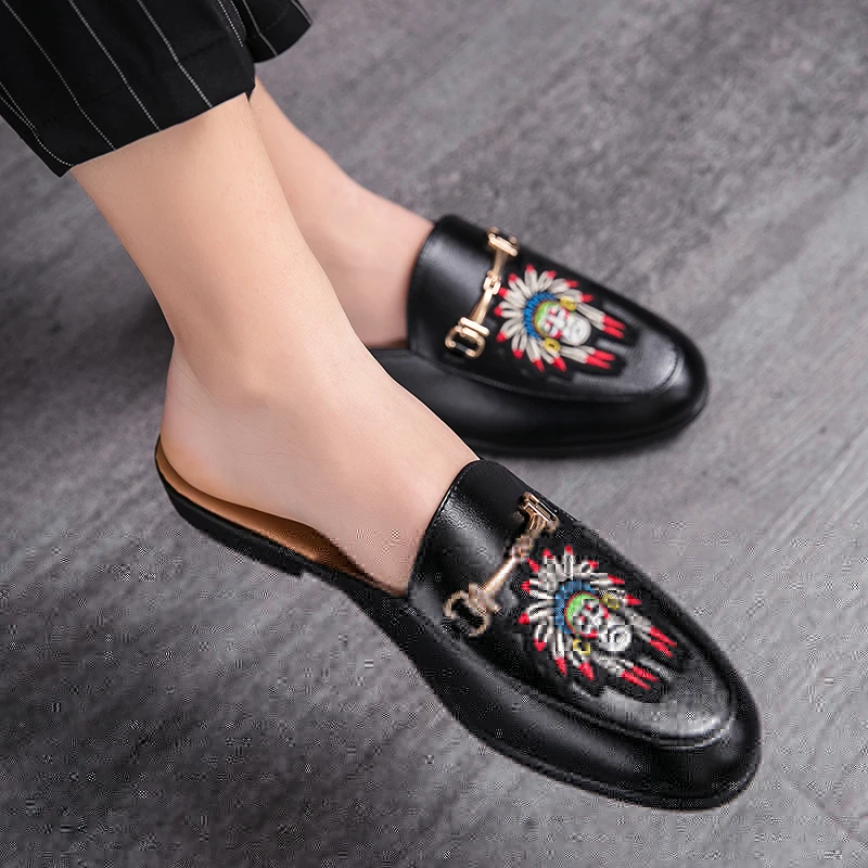 Shoes Half Drag Flat Luxurious Designer Men's Shoes Party Men Casual Non-slip Leather Brand Office Business Slippers Large Size
Shoes Half Drag Flat Luxurious Designer Men's Shoes Party Men Casual Non-slip Leather Brand Office Business Slippers Large Size