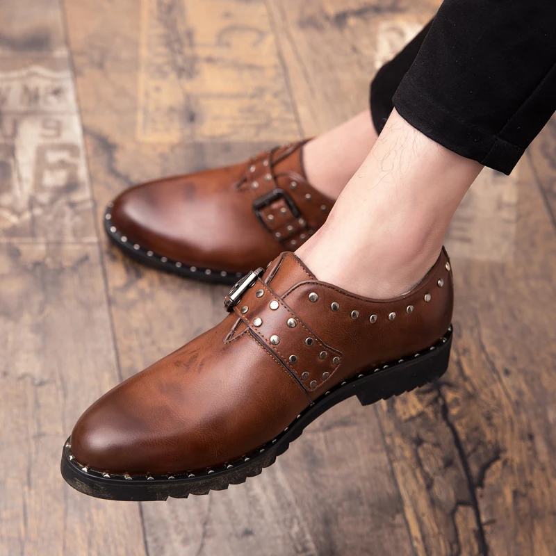 Spring and autumn rivets Black PU men's casual shoes Retro Leather Classic comfortable and simple business banquet shoes EU38-44
Spring and autumn rivets Black PU men's casual shoes Retro Leather Classic comfortable and simple business banquet shoes EU38-44
