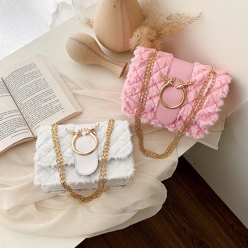 Senior Sense French Small Bag Handbag 2021 New Fashion Purse Wild Single Shoulder Slung Chain Embroidery Thread Small Square Bag
Senior Sense French Small Bag Handbag 2021 New Fashion Purse Wild Single Shoulder Slung Chain Embroidery Thread Small Square Bag