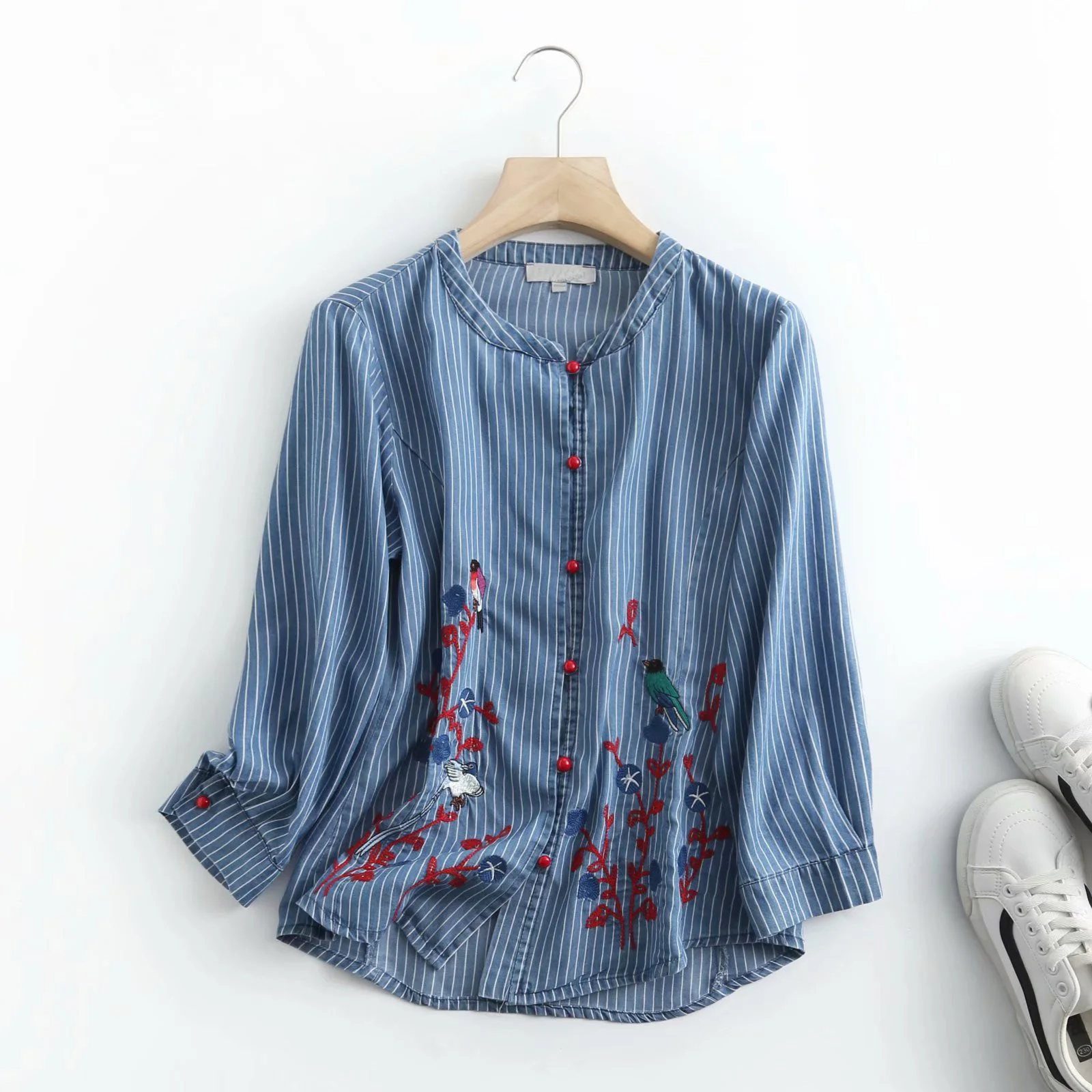 embroidery striped denim shirt women summer spring soft jeans shirt long sleeves light blue casual loose shirt tops cotton
embroidery striped denim shirt women summer spring soft jeans shirt long sleeves light blue casual loose shirt tops cotton