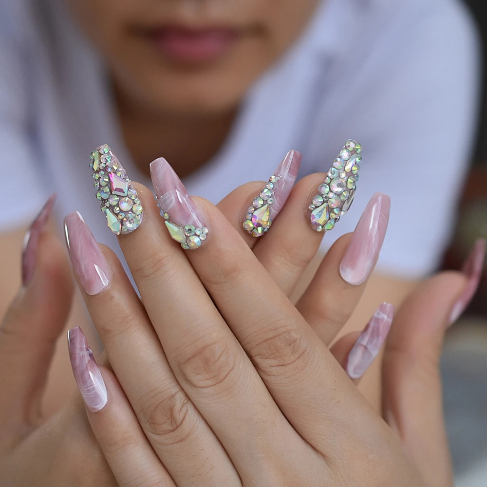 Мрамор накладные ногти цвета: серый розовый камни предизайн Luxurynails удлиненная