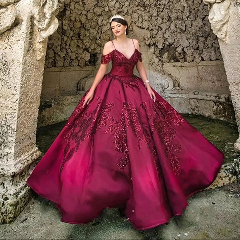 Burgundy Quinceanera Dresses 2021 Sweet 15 Spaghetti Straps Off The Shoulder Princess Party Ball Gown Lace Vestido 15 Anos BM739
Burgundy Quinceanera Dresses 2021 Sweet 15 Spaghetti Straps Off The Shoulder Princess Party Ball Gown Lace Vestido 15 Anos BM739