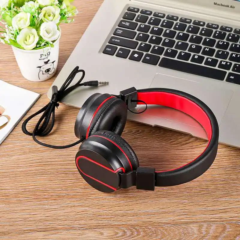 Heavy Metal series gaming headset powerful stereo 40mm large moving coil High flexibility Head beam with mic For phones Tablet
Heavy Metal series gaming headset powerful stereo 40mm large moving coil High flexibility Head beam with mic For phones Tablet