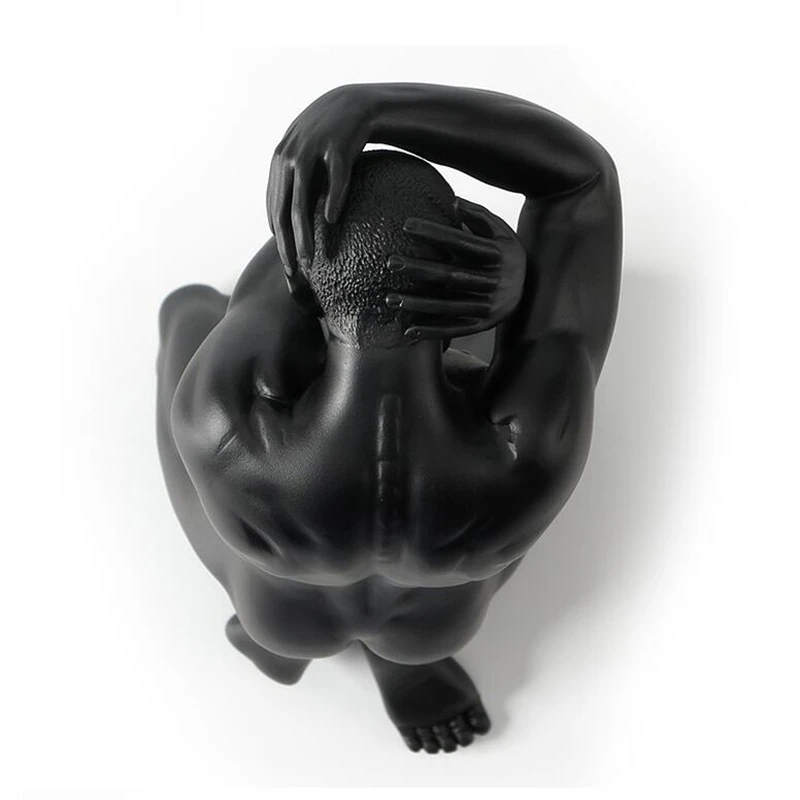 Fashionable modern European resin sculptures, head kneeling sculptures, African abstract figures, home decoration ornaments
Fashionable modern European resin sculptures, head kneeling sculptures, African abstract figures, home decoration ornaments