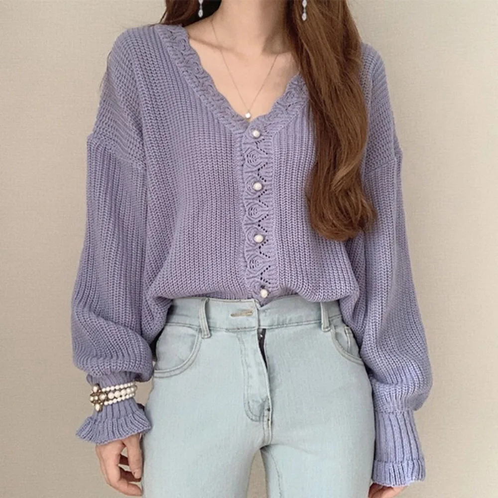 Women's Knitted Cardigan Autumn Retro Hollow Pattern V-neck Pearl Breasted Japanese Style Korean Fashion Ladies Sweet Sweater
Women's Knitted Cardigan Autumn Retro Hollow Pattern V-neck Pearl Breasted Japanese Style Korean Fashion Ladies Sweet Sweater