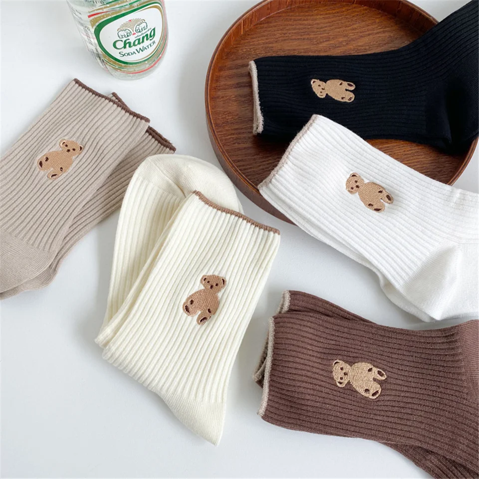 Women Soft Smooth Cartoon Bear Embroidery Solid Color Cotton Socks Spring Durable Breathable Knee High Casual Socks for Female
Women Soft Smooth Cartoon Bear Embroidery Solid Color Cotton Socks Spring Durable Breathable Knee High Casual Socks for Female