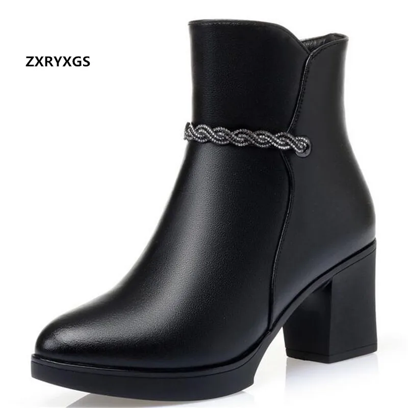 ZXRYXGS Elegant Black Genuine Leather Boots Thick Warm Pluah and Wool Boots Snow Shoes Ladies Boots High Heel Women Snow Boots
ZXRYXGS Elegant Black Genuine Leather Boots Thick Warm Pluah and Wool Boots Snow Shoes Ladies Boots High Heel Women Snow Boots